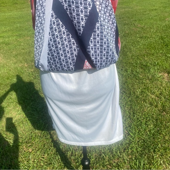 Dana Buchman Sleeveless Mini Dress Size M Geometric Print silky - Picture 5 of 7